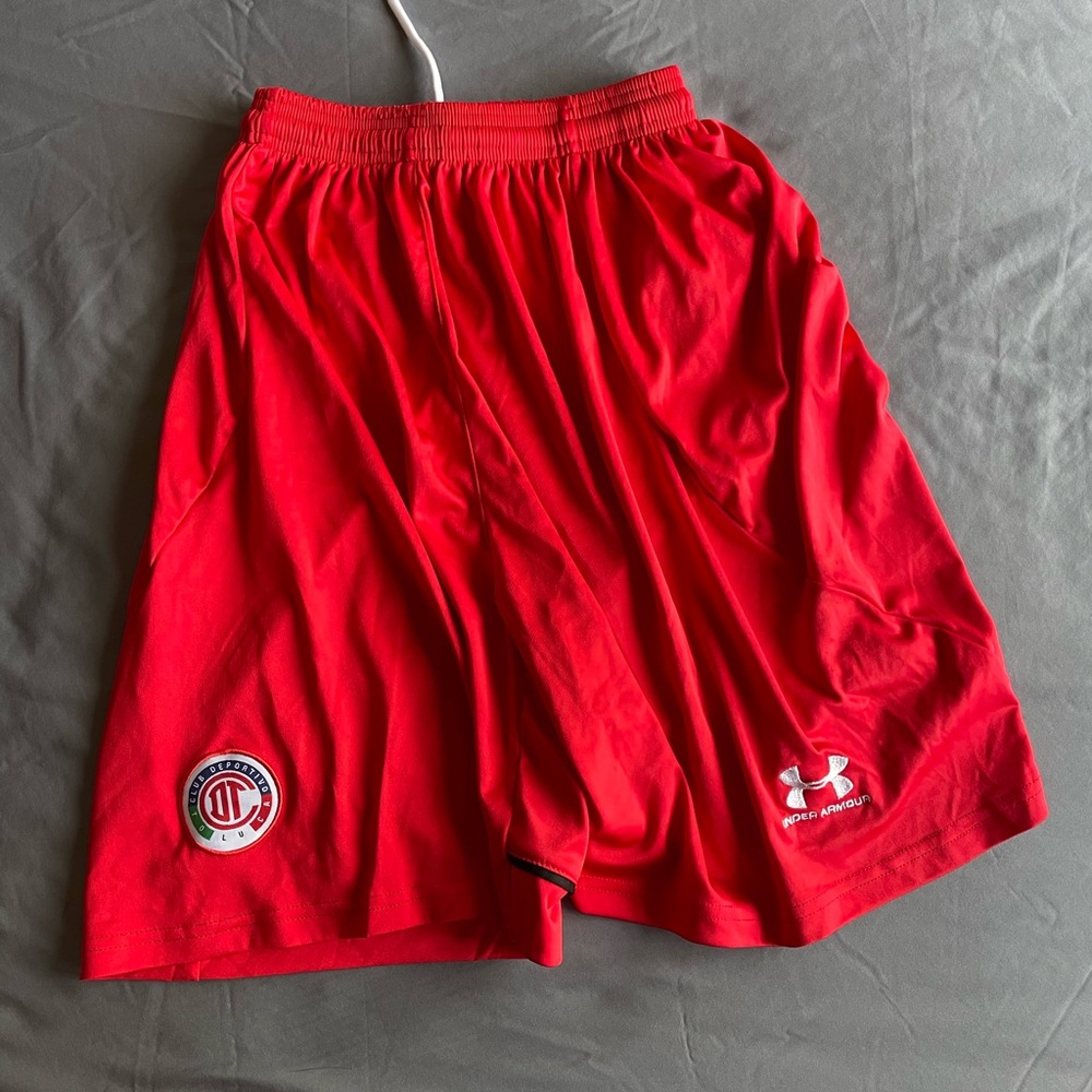 Under armor large club deportivo soccer shorts
